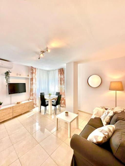 Apartamentos J&K Torremolinos Zewnętrze zdjęcie