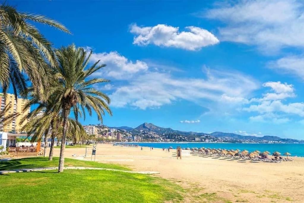 Apartamentos J&K Torremolinos Zewnętrze zdjęcie