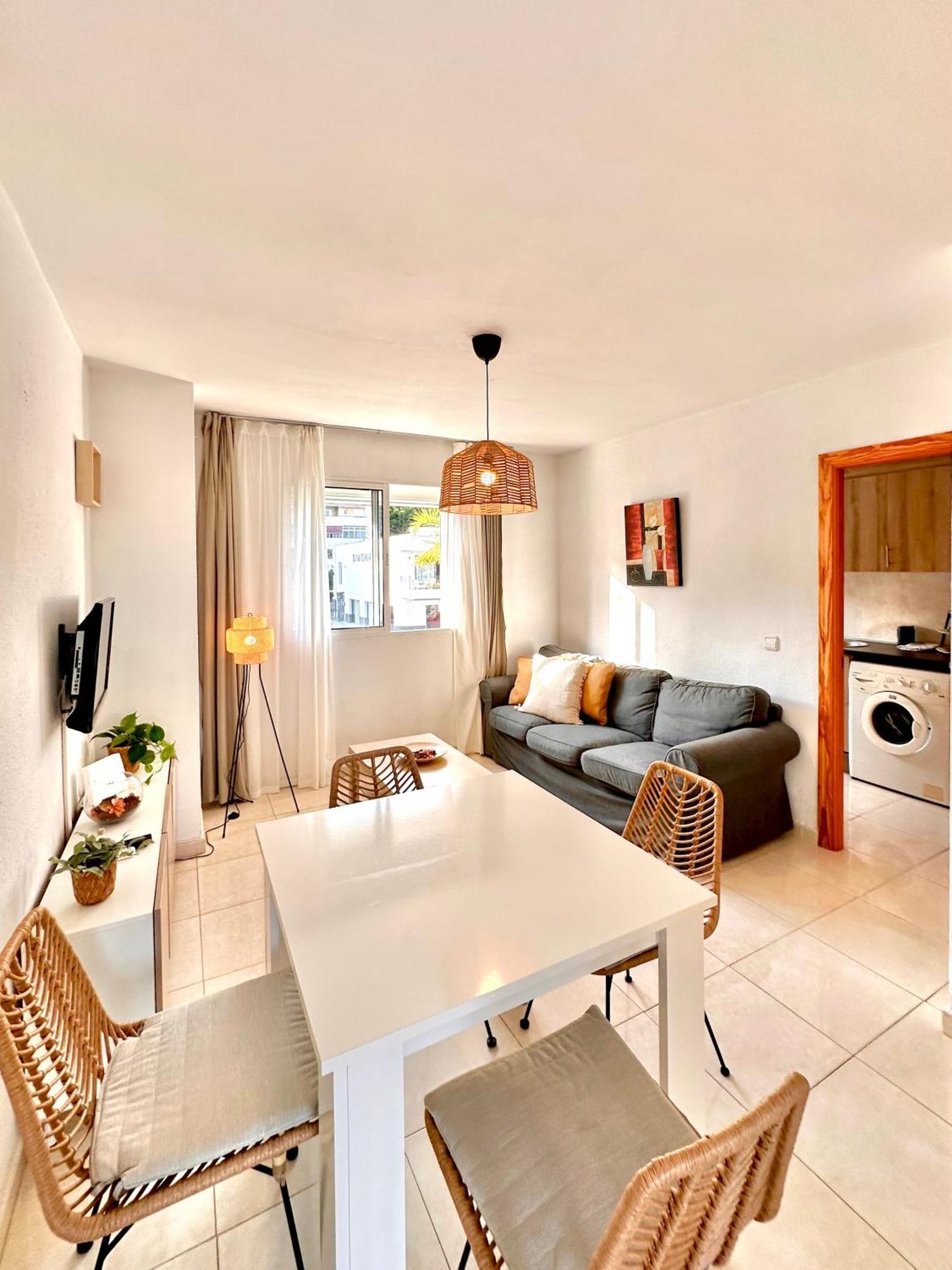 Apartamentos J&K Torremolinos Zewnętrze zdjęcie