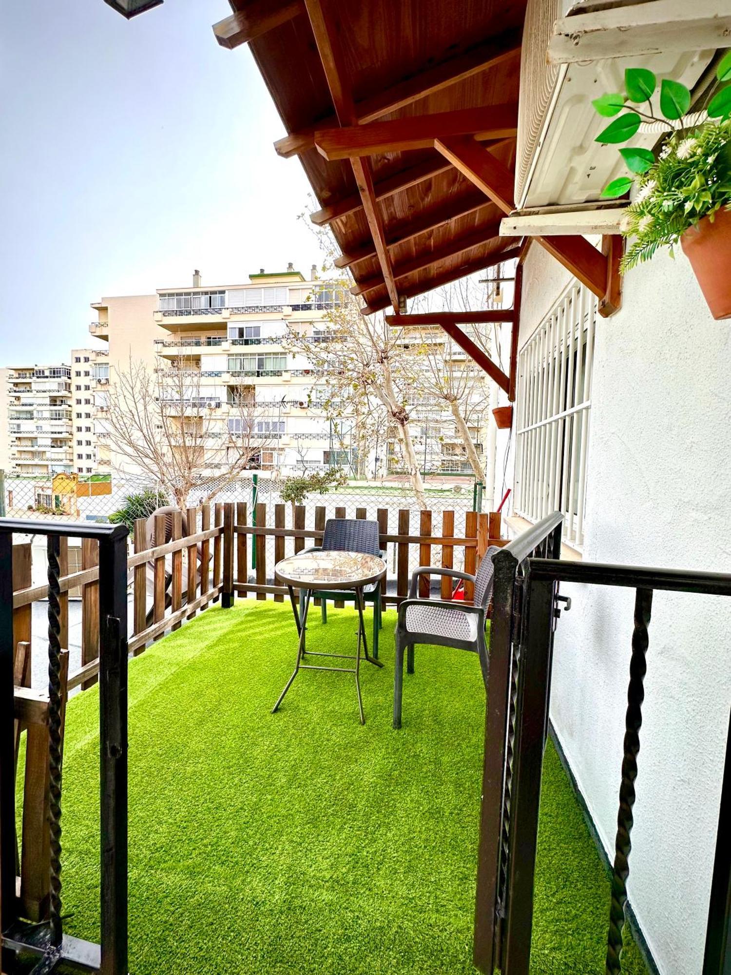 Apartamentos J&K Torremolinos Zewnętrze zdjęcie