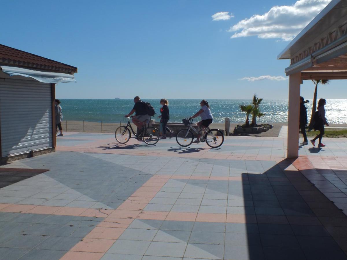 Apartamentos J&K Torremolinos Zewnętrze zdjęcie